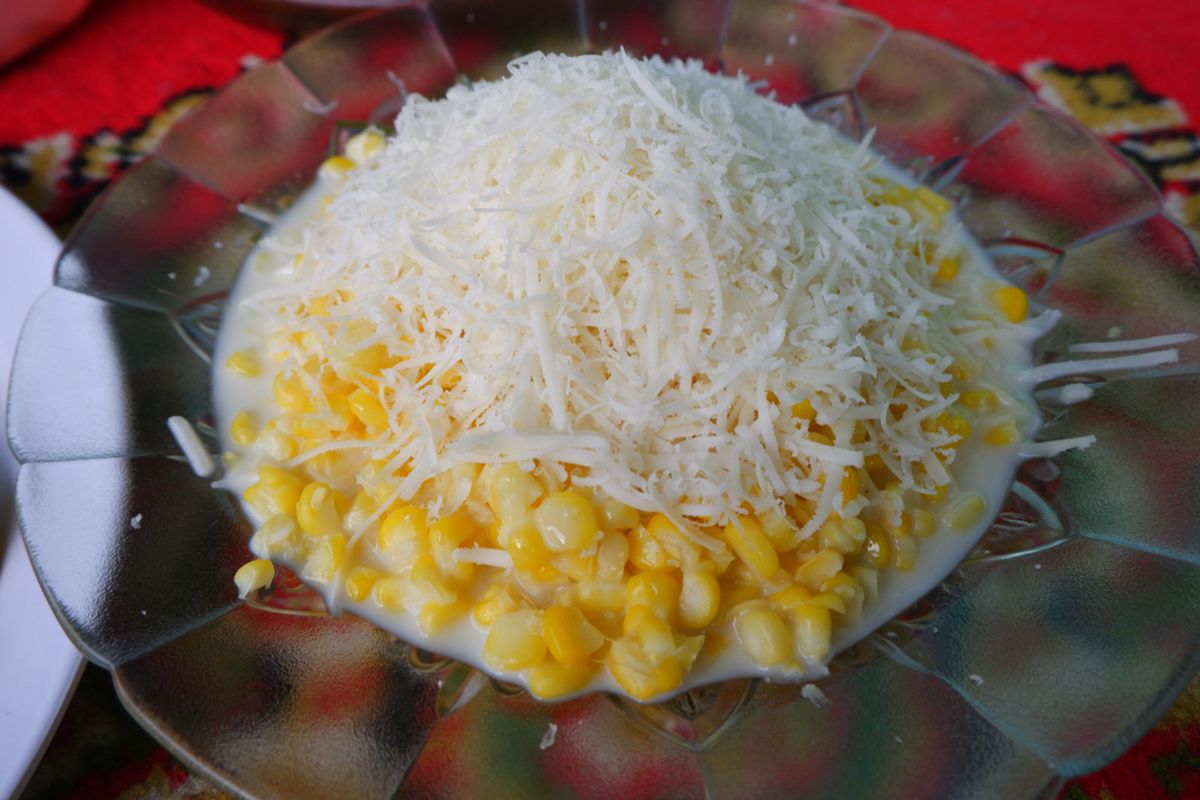 Jagung, Pisang, dan Keju: Trio Camilan Lezat yang Nggak Biasa